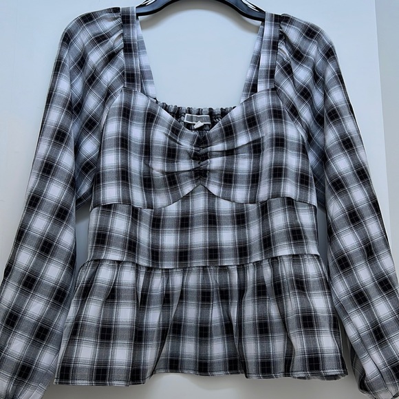 Pleione Tops - Pleione White and black Plaid Long Sleeve Top